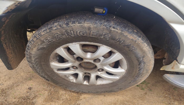 2012 Tata Safari 4X2 VX DICOR 2.2 VTT, Diesel, Manual, 87,128 km, tyre