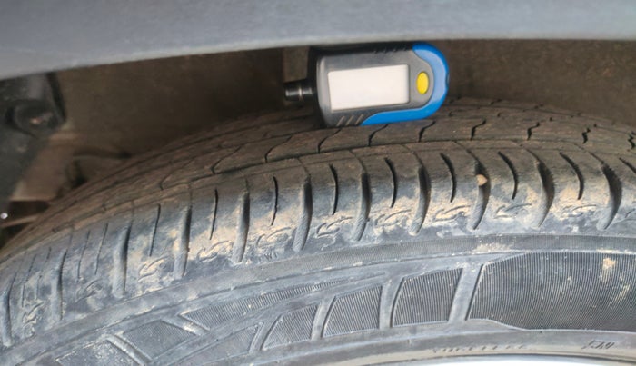 2021 KIA SONET HTK 1.2, Petrol, Manual, 23,702 km, tyre