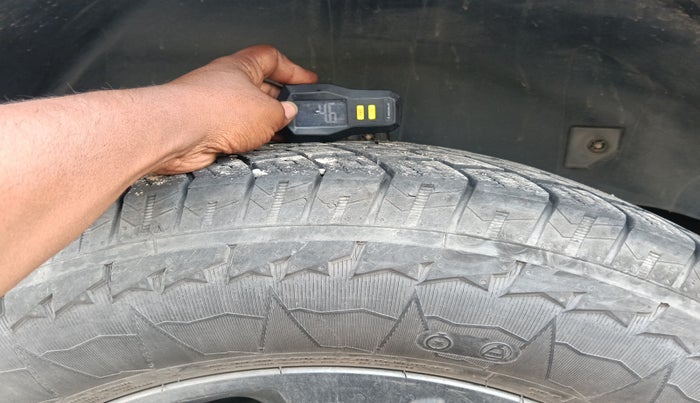 2023 Mahindra Thar LX D 4*4 MT HT, Diesel, Manual, 49,670 km, tyre