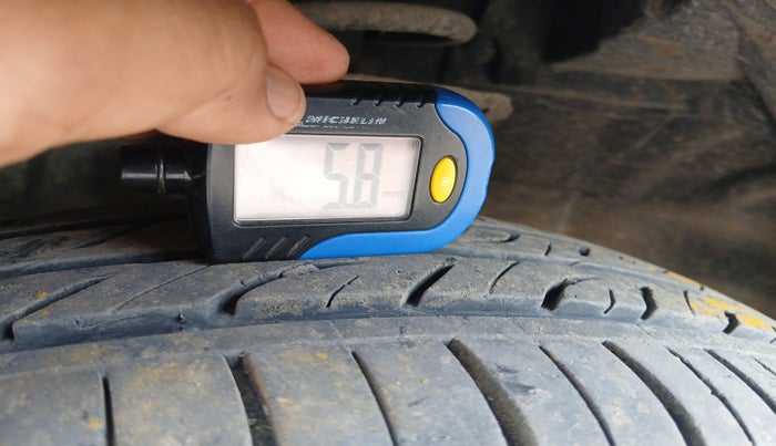 2012 Honda City 1.5L I-VTEC E MT, Petrol, Manual, 1,83,986 km, tyre