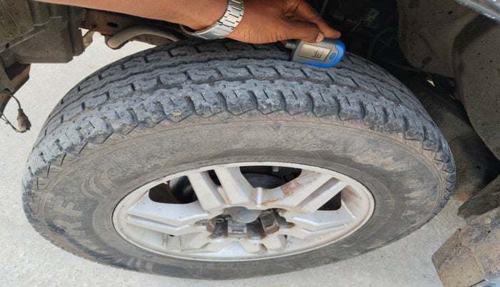 2014 ISUZU MU-7 4x2 MT, Diesel, Manual, 1,40,877 km, tyre