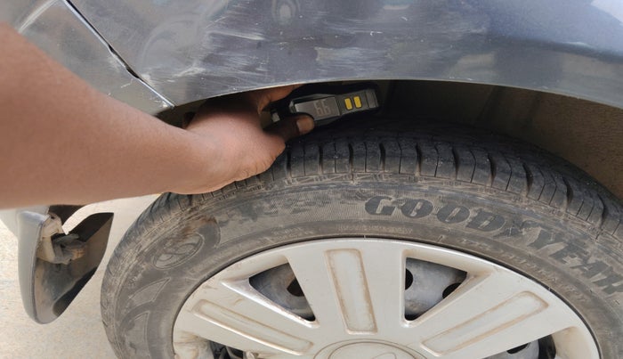 2010 Ford Figo ZXI 1.2 PETROL, Petrol, Manual, 41,178 km, tyre