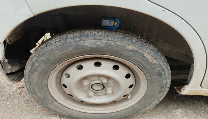 2015 Maruti Wagon R 1.0 LXI CNG, Petrol, Manual, 1,20,490 km, tyre