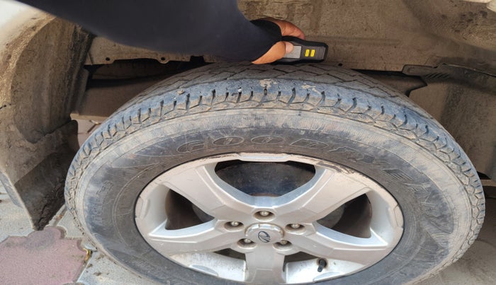 2020 Mahindra Scorpio S5, Diesel, Manual, 2,25,639 km, tyre