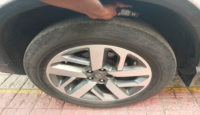 2022 Tata Safari XZA PLUS, Diesel, Automatic, 89,000 km, tyre