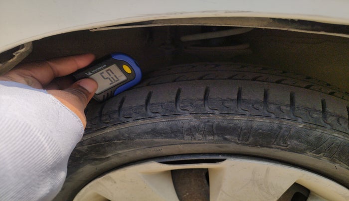 2016 Maruti Alto K10 VXI, Petrol, Manual, 38,759 km, tyre