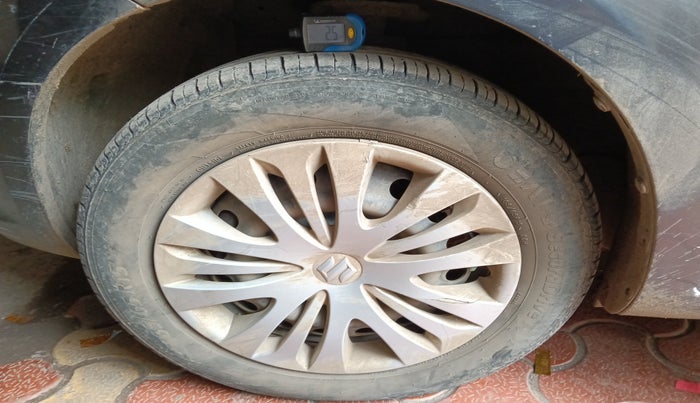 2013 Maruti Ertiga VDI, Diesel, Manual, 1,09,626 km, tyre