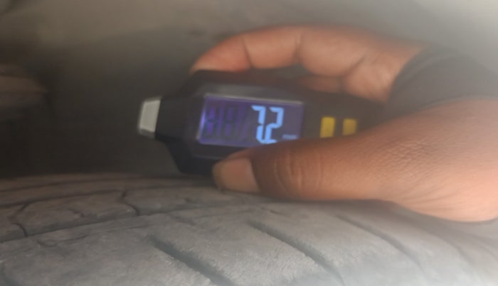 2010 Toyota Corolla Altis G AT PETROL, Petrol, Automatic, 1,38,252 km, tyre