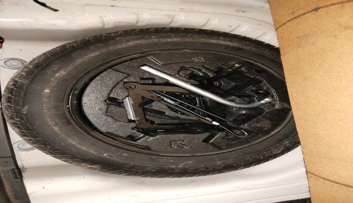 2015 Skoda Octavia STYLE PLUS AT 1.8 TSI, Petrol, Automatic, 70,185 km, tyre