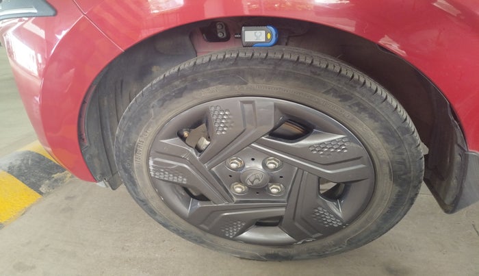 2022 Hyundai GRAND I10 NIOS MAGNA CORPORATE EDITION 1.2 KAPPA VTVT, Petrol, Manual, 14,857 km, tyre