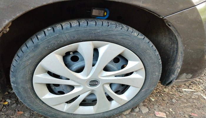 2012 Maruti Wagon R 1.0 VXI, Petrol, Manual, 1,21,000 km, tyre