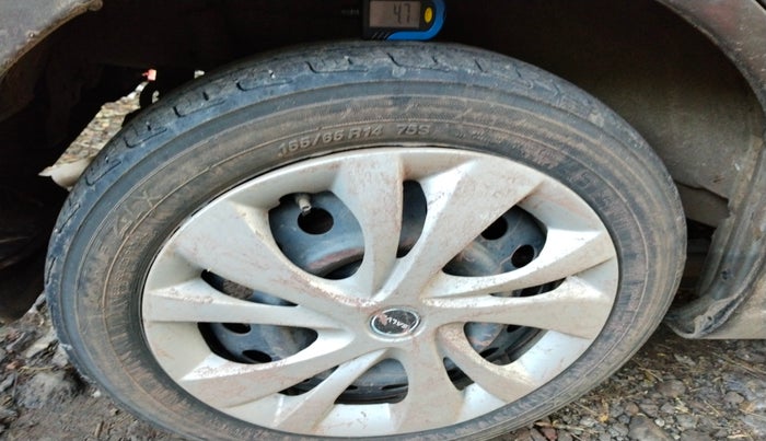 2012 Maruti Wagon R 1.0 VXI, Petrol, Manual, 1,21,000 km, tyre