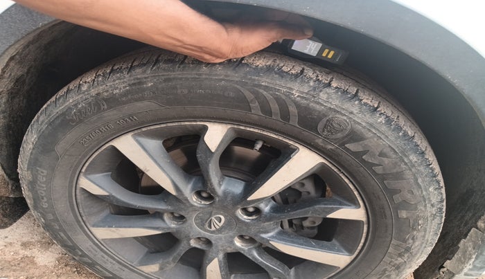 2019 Mahindra XUV500 W11, Diesel, Manual, 1,10,489 km, tyre
