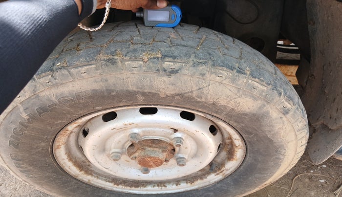 2010 Tata Sumo VICTA EX, Diesel, Manual, 1,17,832 km, tyre