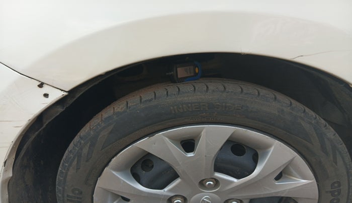 2013 Hyundai Grand i10 SPORTZ 1.1 CRDI, Diesel, Manual, 77,160 km, tyre