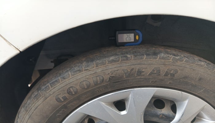 2013 Hyundai Grand i10 SPORTZ 1.1 CRDI, Diesel, Manual, 77,160 km, tyre