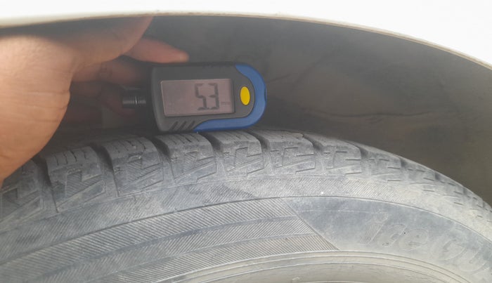 2016 Hyundai Grand i10 MAGNA 1.2 KAPPA VTVT, Petrol, Manual, 1,34,562 km, tyre