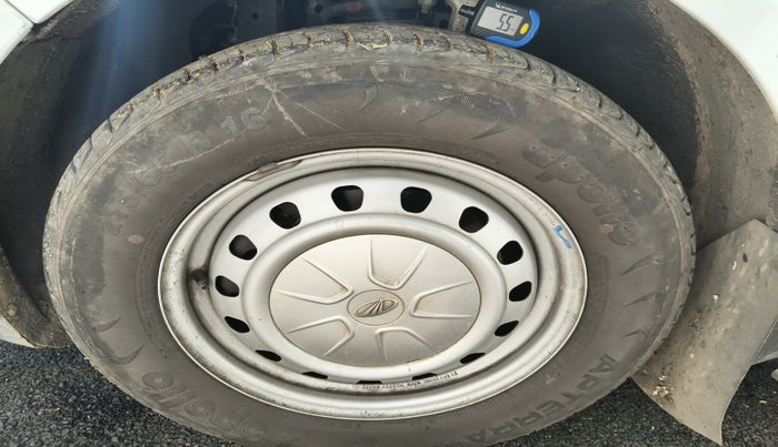 2023 Mahindra MARAZZO M2 8 STR, Diesel, Manual, 23,269 km, tyre