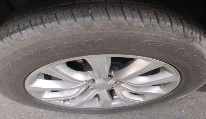 2018 Landrover Range Rover Evoque 2.0 L TD4 HSE, Diesel, Automatic, 90,612 km, tyre