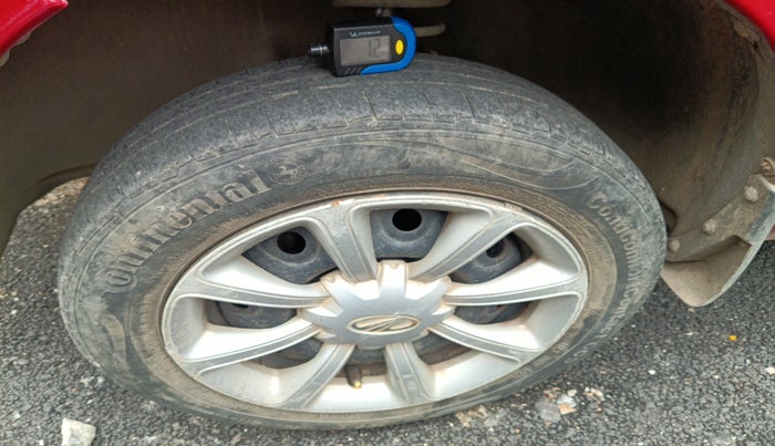 2013 Mahindra E2O T2, Electric, Automatic, 73,344 km, tyre