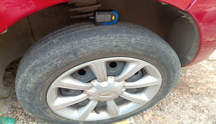 2013 Mahindra E2O T2, Electric, Automatic, 73,344 km, tyre