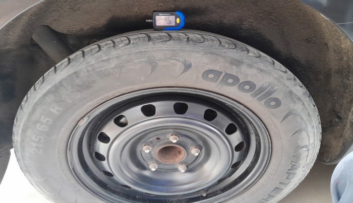 2018 Mahindra MARAZZO M4 8 STR, Diesel, Manual, 60,438 km, tyre