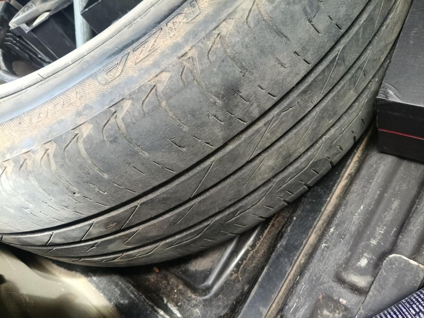 2010 Mercedes Benz C Class 250 AVANTGARDE, Petrol, Automatic, 1,34,000 km, tyre
