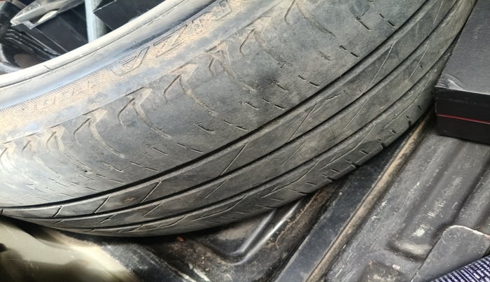 2010 Mercedes Benz C Class 250 AVANTGARDE, Petrol, Automatic, 1,34,000 km, tyre