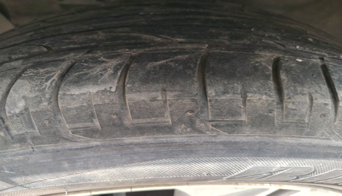 2017 Hyundai Creta SX PLUS AT 1.6 DIESEL, Diesel, Automatic, 1,88,000 km, tyre