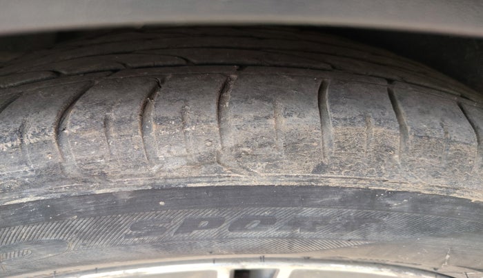 2017 Hyundai Creta SX PLUS AT 1.6 DIESEL, Diesel, Automatic, 1,88,000 km, tyre