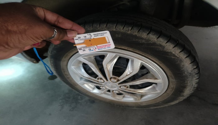 2014 Datsun Go T, Petrol, Manual, 95,675 km, tyre