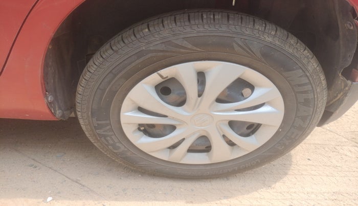 2014 Maruti Swift VDI, Diesel, Manual, 1,28,622 km, tyre