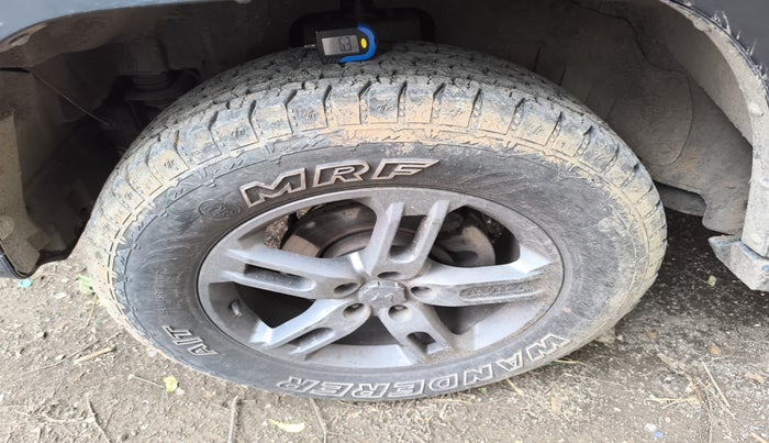 2023 Mahindra Thar LX HARD TOP 4WD MT, Diesel, Manual, 49,446 km, tyre