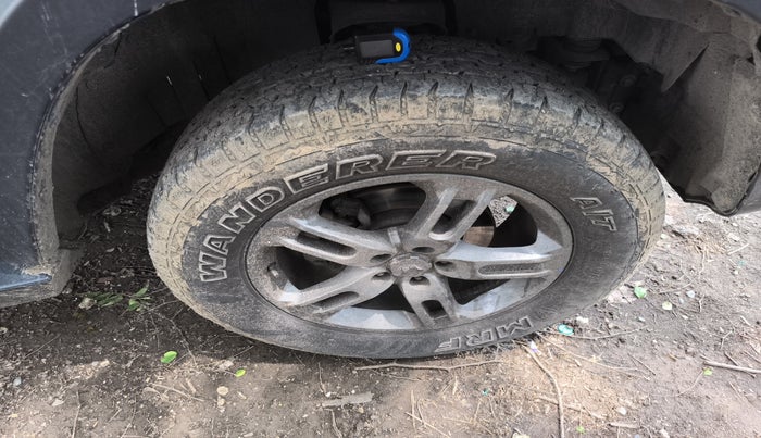 2023 Mahindra Thar LX HARD TOP 4WD MT, Diesel, Manual, 49,446 km, tyre