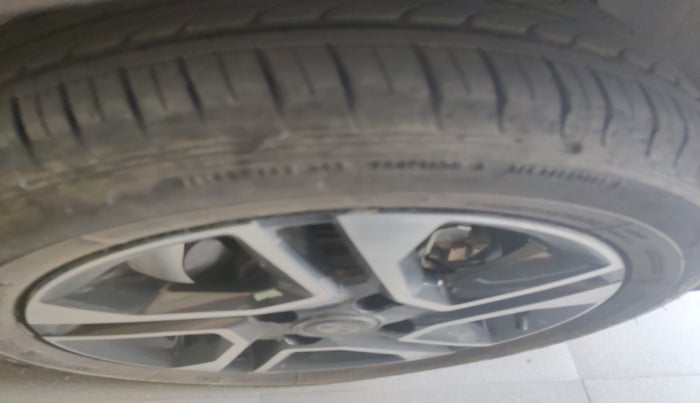 2023 Tata Tiago XZ PLUS PETROL, Petrol, Manual, 5,367 km, tyre