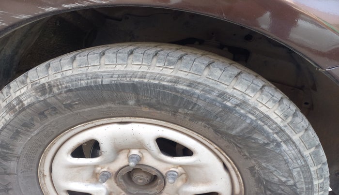 2013 Tata Safari Storme 2.2 EX 4X2, Diesel, Manual, 94,457 km, tyre