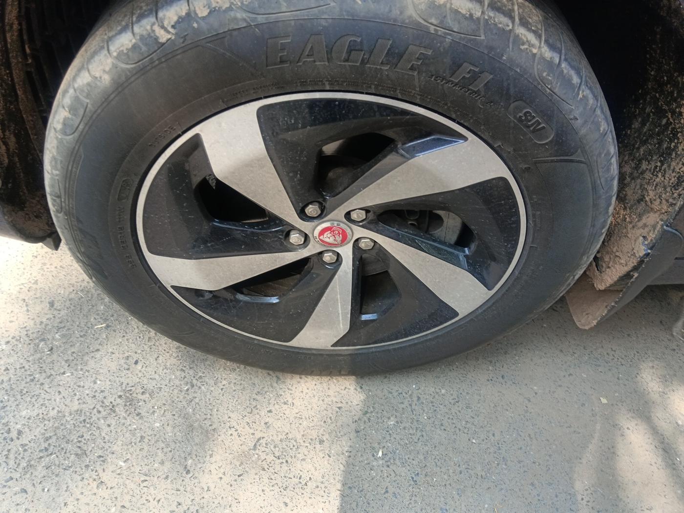 2023 Jaguar F- PACE S R-DYNAMIC 200D, Diesel, Automatic, 39,000 km, tyre