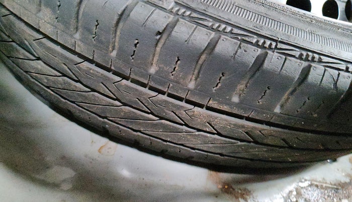 2014 Hyundai Grand i10 SPORTZ 1.2 KAPPA VTVT, Petrol, Manual, 39,933 km, tyre