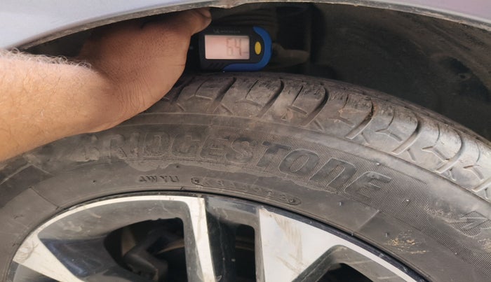 2019 Tata Tiago XZA PLUS PETROL, Petrol, Automatic, 64,369 km, tyre