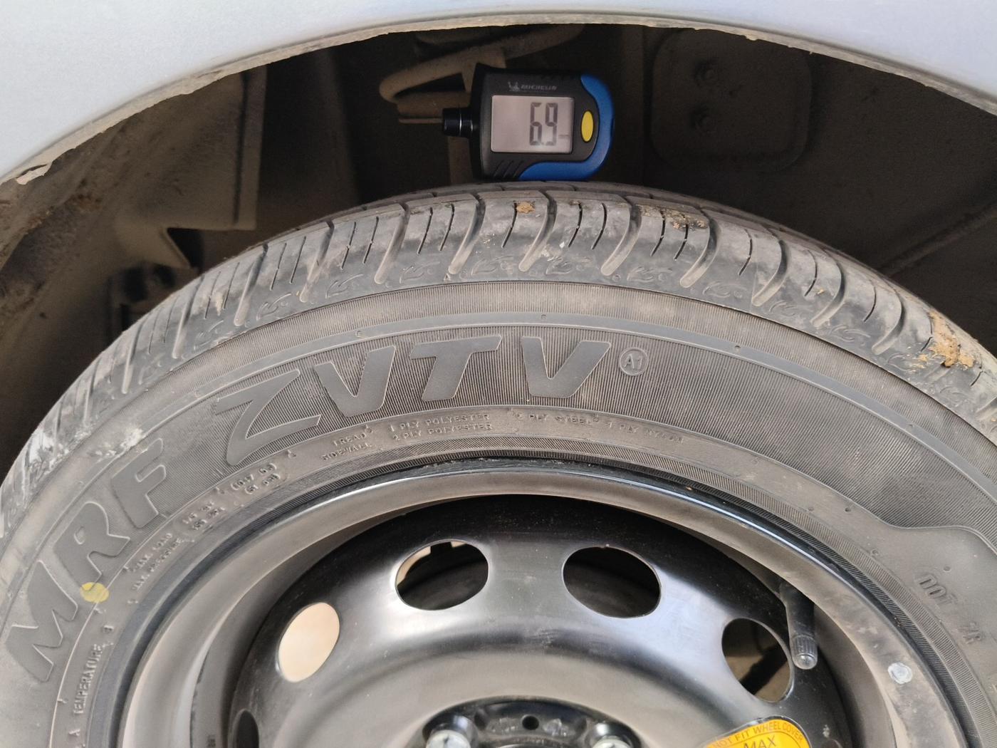 2019 Tata Tiago XZA PLUS PETROL, Petrol, Automatic, 64,369 km, tyre