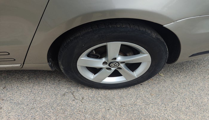 2012 Volkswagen Passat HIGHLINE DSG, Diesel, Automatic, 86,382 km, tyre