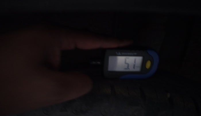 2020 Renault Kwid RXT 1.0 AMT (O), Petrol, Automatic, 43,665 km, tyre