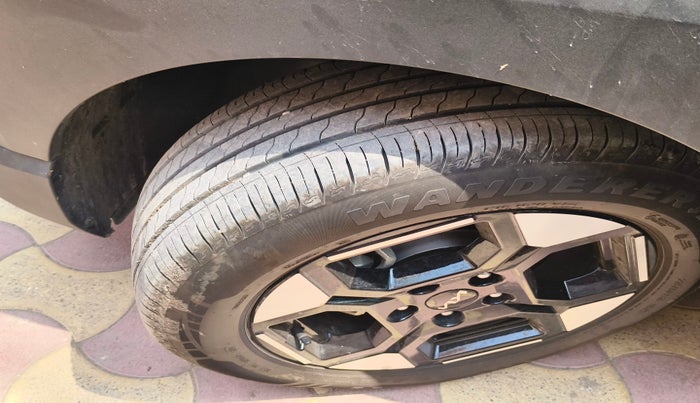 2025 KIA SYROS  HTX 1.0 Turbo 6MT, Petrol, Manual, 801 km, tyre