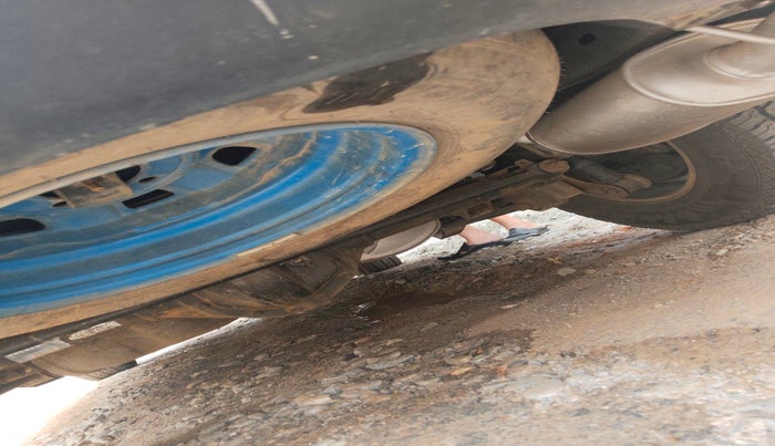 2013 Ssangyong Rexton RX7, Diesel, Automatic, 1,41,740 km, tyre