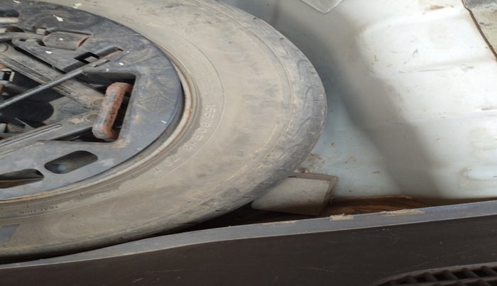 2010 Hyundai i10 MAGNA 1.2, Petrol, Manual, 1,04,513 km, tyre