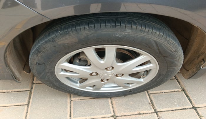 2018 Honda Brio VX AT, Petrol, Automatic, 70,387 km, tyre