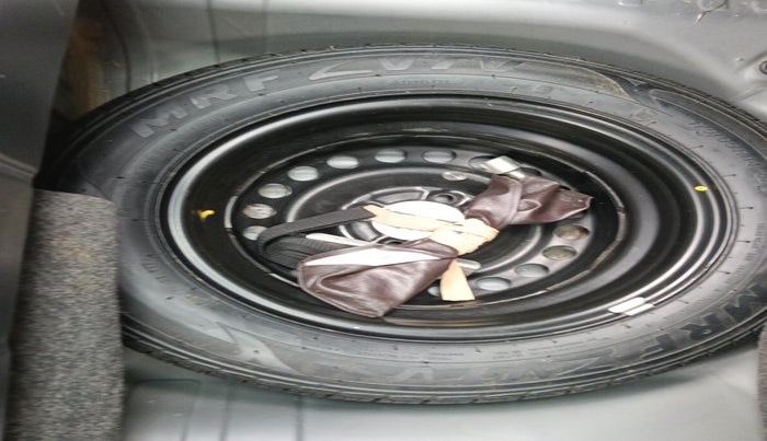 2018 Honda Brio VX AT, Petrol, Automatic, 70,387 km, tyre