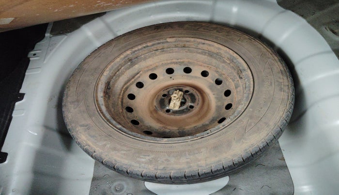 2014 Hyundai Verna FLUIDIC 1.4 VTVT, Petrol, Manual, 51,719 km, tyre