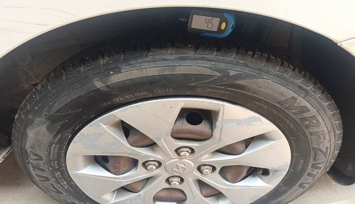 2017 Hyundai Xcent E 1.2 CRDI, Diesel, Manual, 2,22,403 km, tyre
