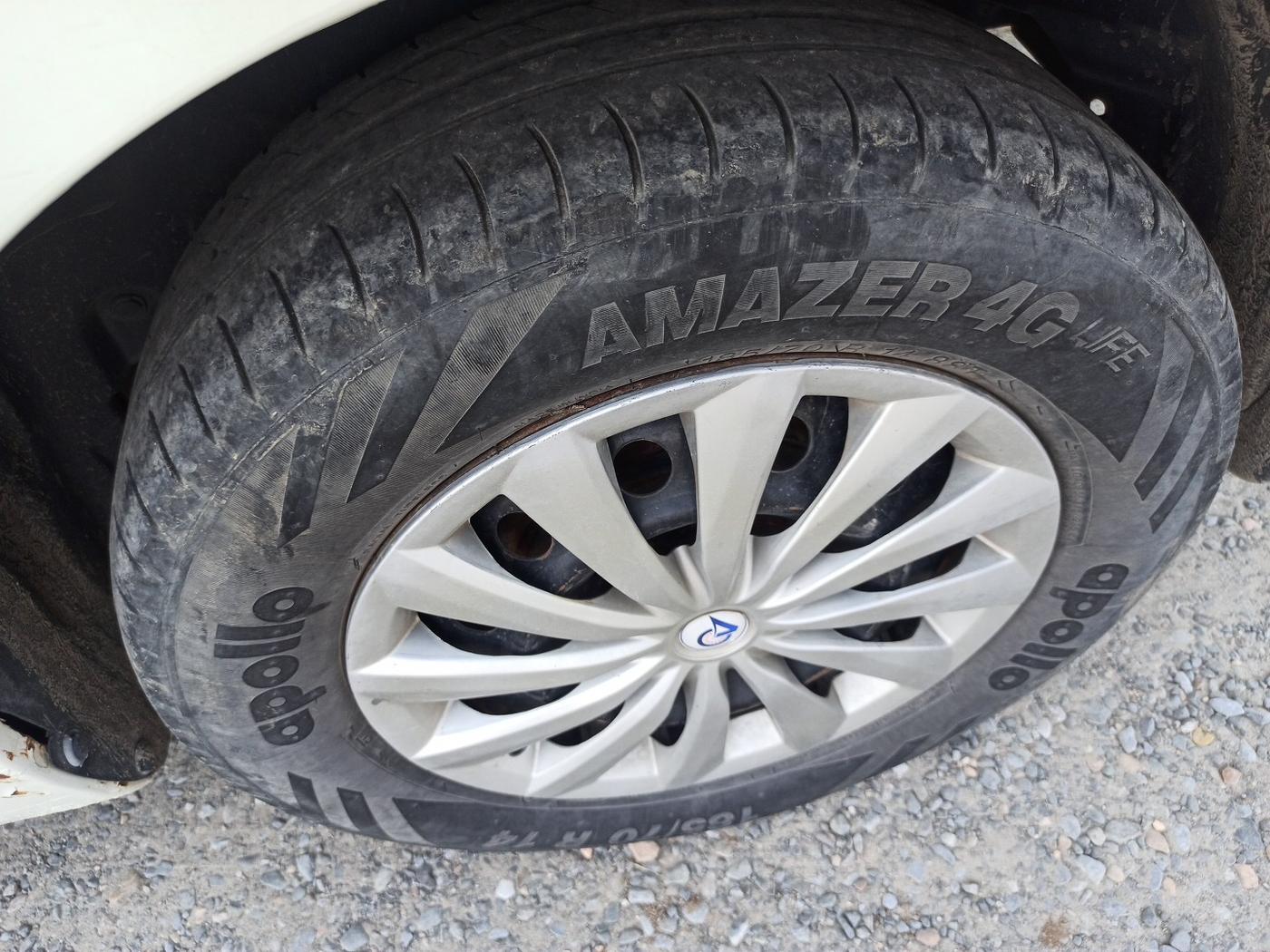2012 Maruti Swift Dzire VDI, Diesel, Manual, 1,37,267 km, tyre